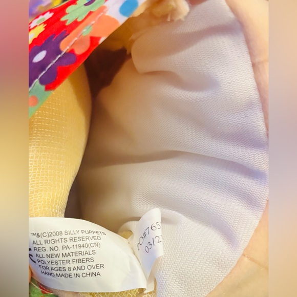 Cindy Peach Girl Hand Puppet - Picture 6 of 10